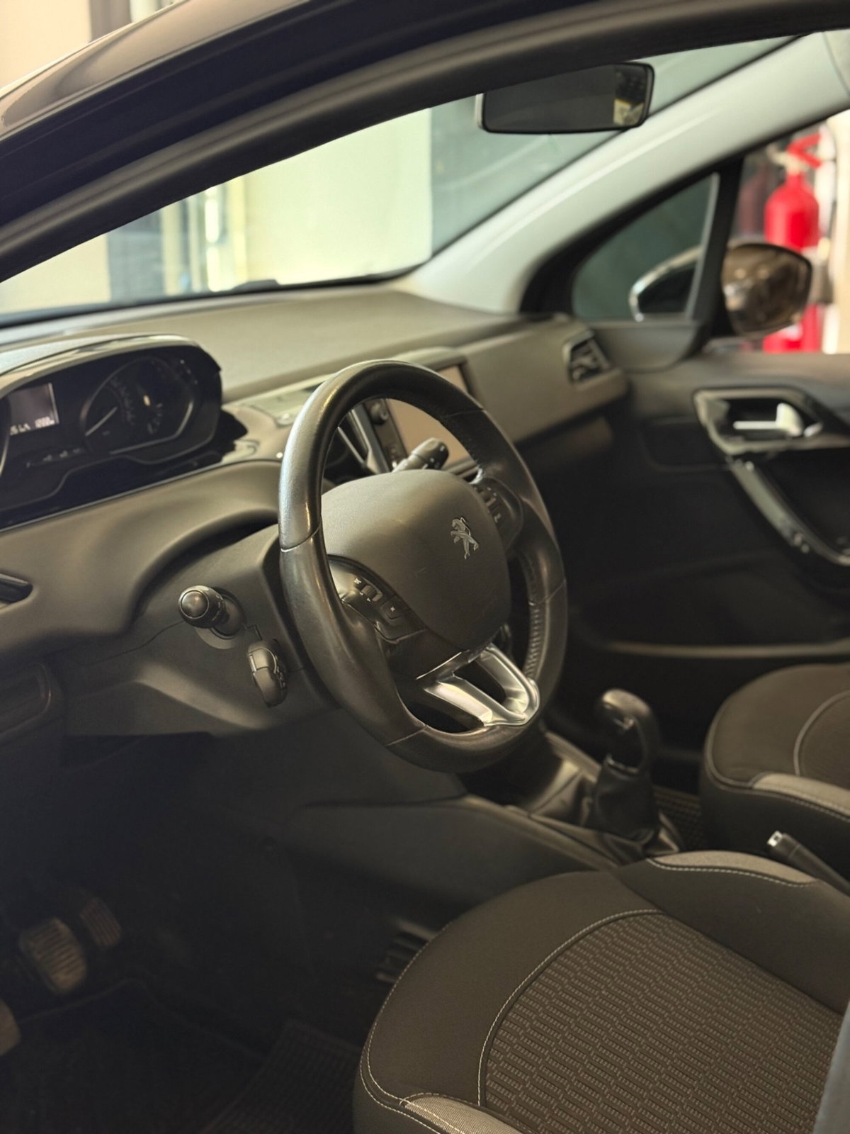 Peugeot 208 75 5 porte Allure (7)