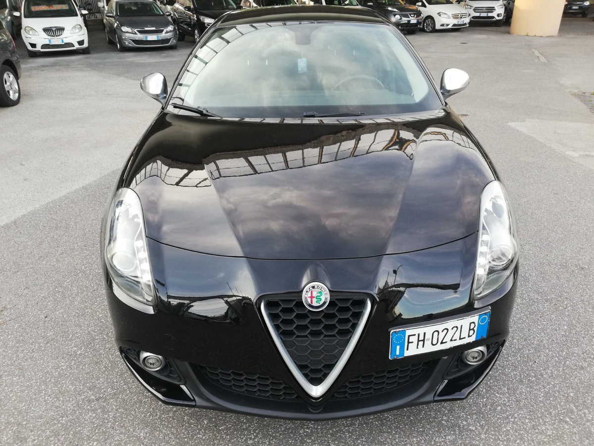 Alfa Romeo Giulietta 1.6 JTDm Ti 120cv (2)