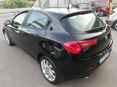 Alfa Romeo Giulietta 1.6 JTDm Ti 120cv (4)