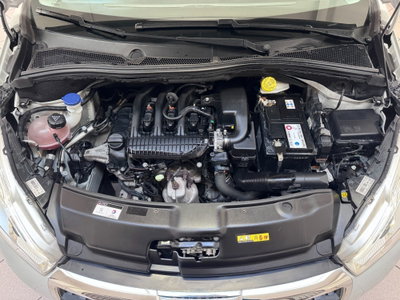 Peugeot 208 82 5 porte Access (10)