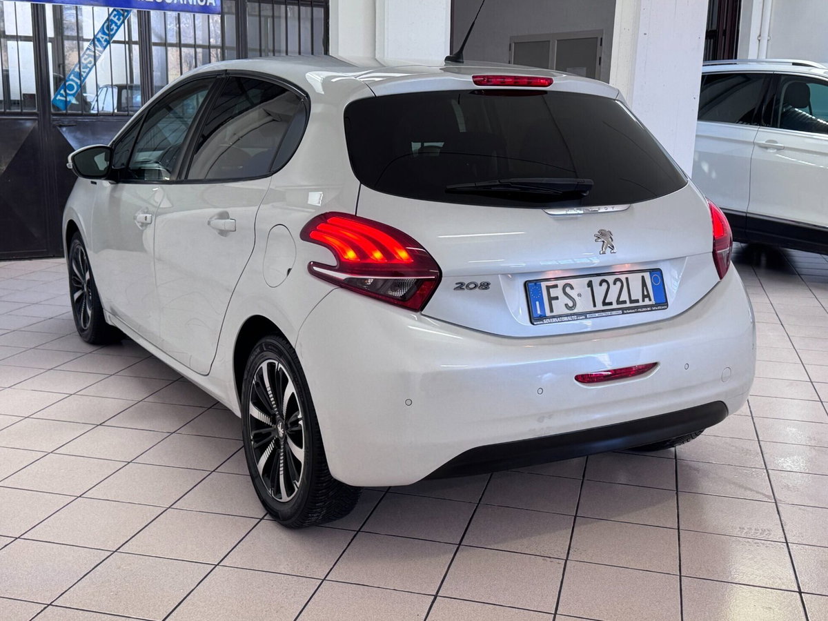 Peugeot 208 82 5 porte Access (7)