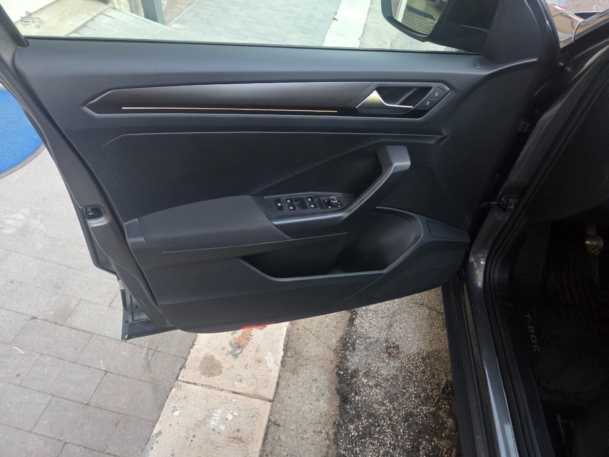Volkswagen T-Roc 1.6 TDI SCR Advanced BlueMotion Technology (13)