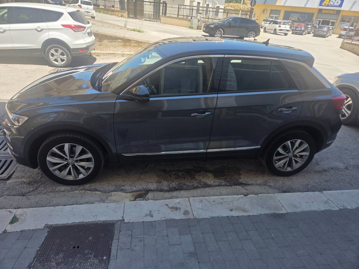 Volkswagen T-Roc 1.6 TDI SCR Advanced BlueMotion Technology (8)