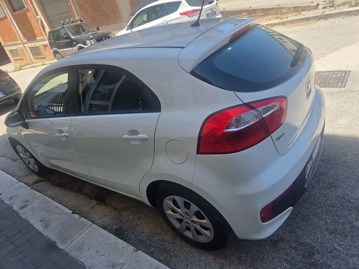 Kia Rio 1.2 CVVT 5p. Cool (6)