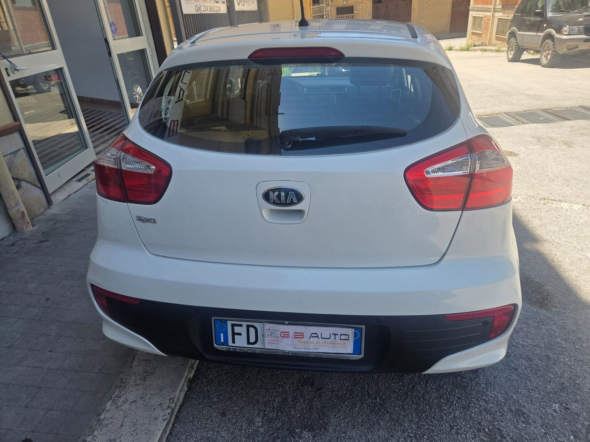 Kia Rio 1.2 CVVT 5p. Cool (7)