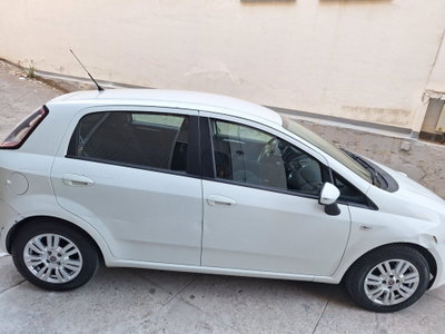 Fiat Punto 1.3 MJT II S&S 85 CV 5 porte ECO Lounge (11)