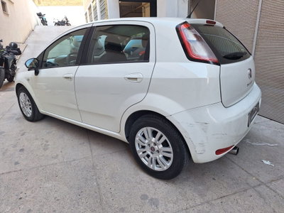 Fiat Punto 1.3 MJT II S&S 85 CV 5 porte ECO Lounge (3)