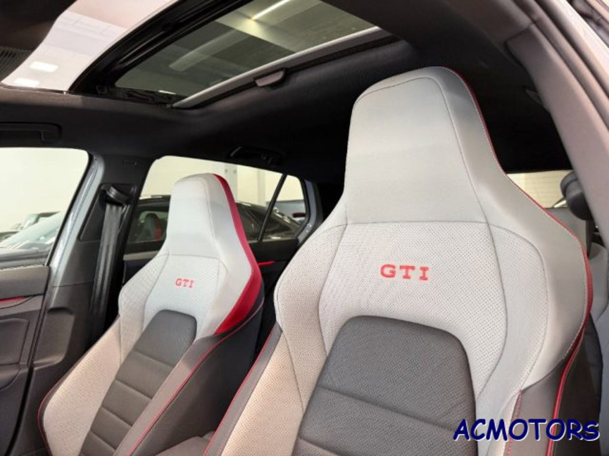 Volkswagen Golf 2.0 TSI GTI DSG Clubsport 45 (10)