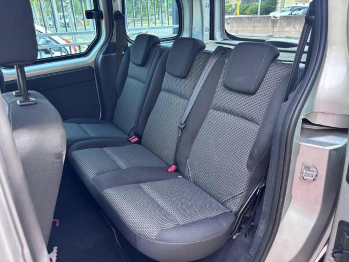 Mercedes-Benz Citan 1.5 111 CDI Kombi Friendly (13)