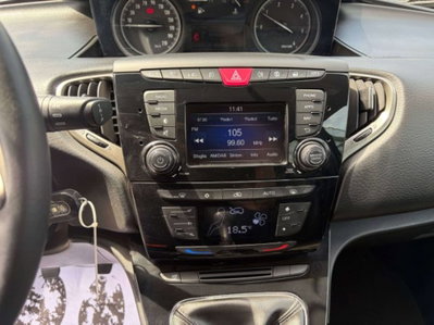 Lancia Ypsilon 1.3 MJT 16V 95 CV 5 porte S&S Platinum (10)