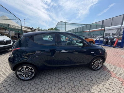 Lancia Ypsilon 1.3 MJT 16V 95 CV 5 porte S&S Platinum (4)