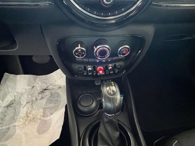 MINI Mini Clubman Clubman 2.0 Cooper D Essential auto (10)