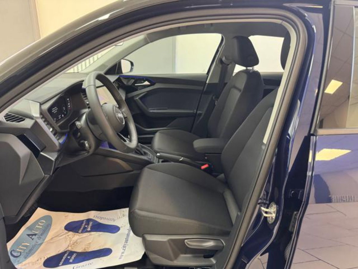 Audi A1 Sportback 30 TFSI S tronic Identity Black (5)