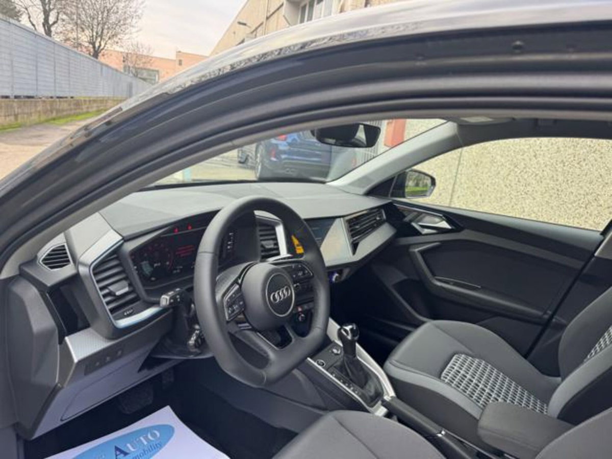 Audi A1 Sportback 30 TFSI S tronic Identity Black (7)