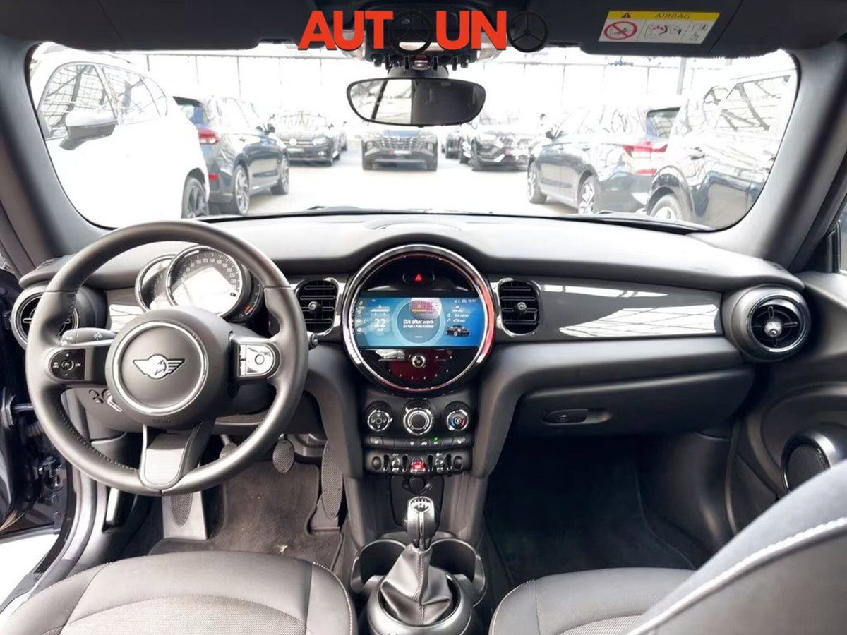 MINI Mini Cabrio 1.5 One Cabrio (12)