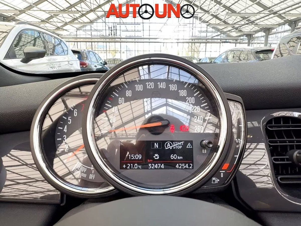 MINI Mini Cabrio 1.5 One Cabrio (14)