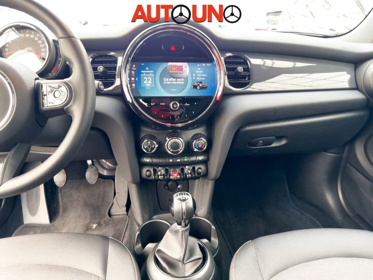 MINI Mini Cabrio 1.5 One Cabrio (15)