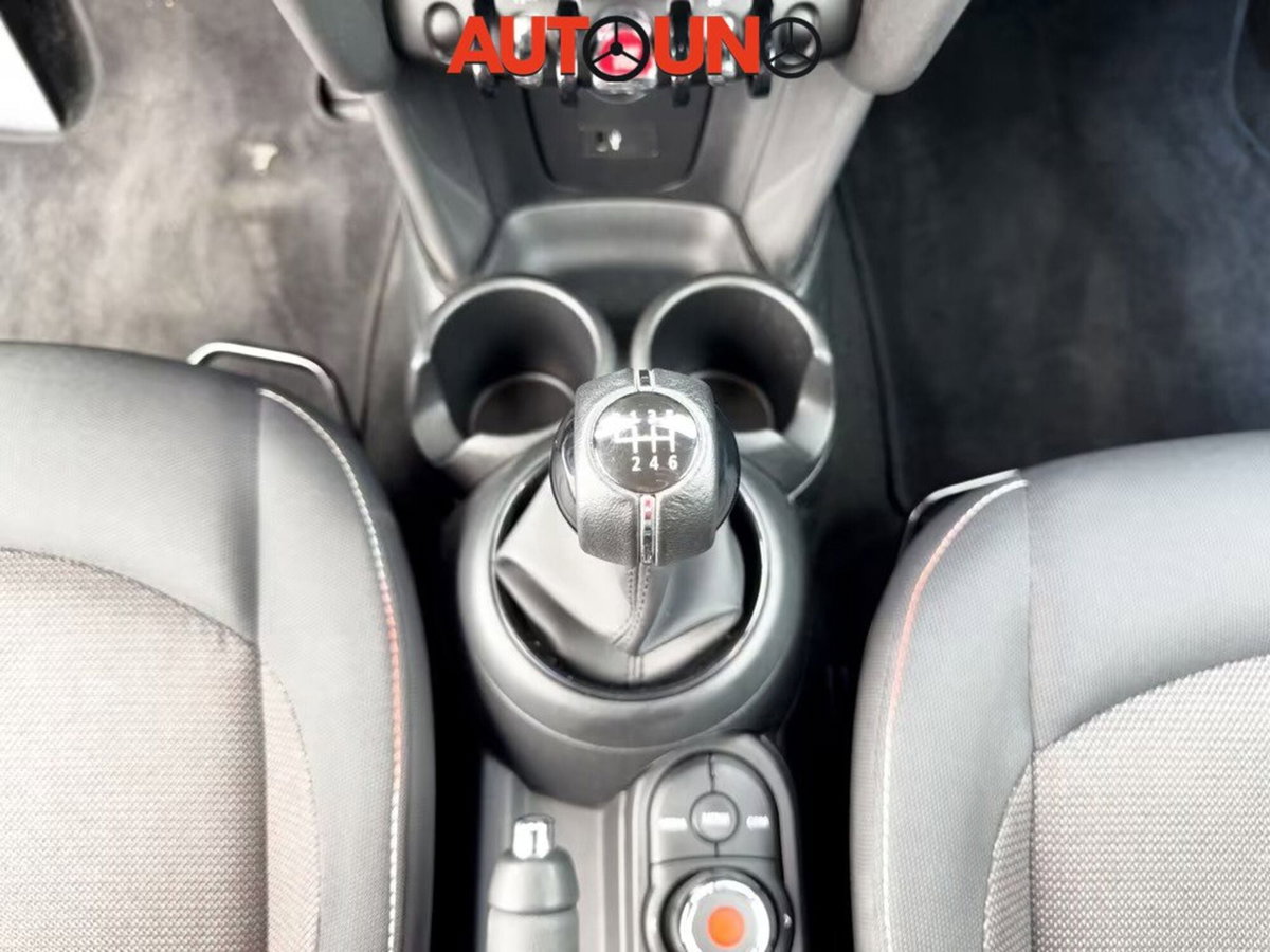 MINI Mini Cabrio 1.5 One Cabrio (17)
