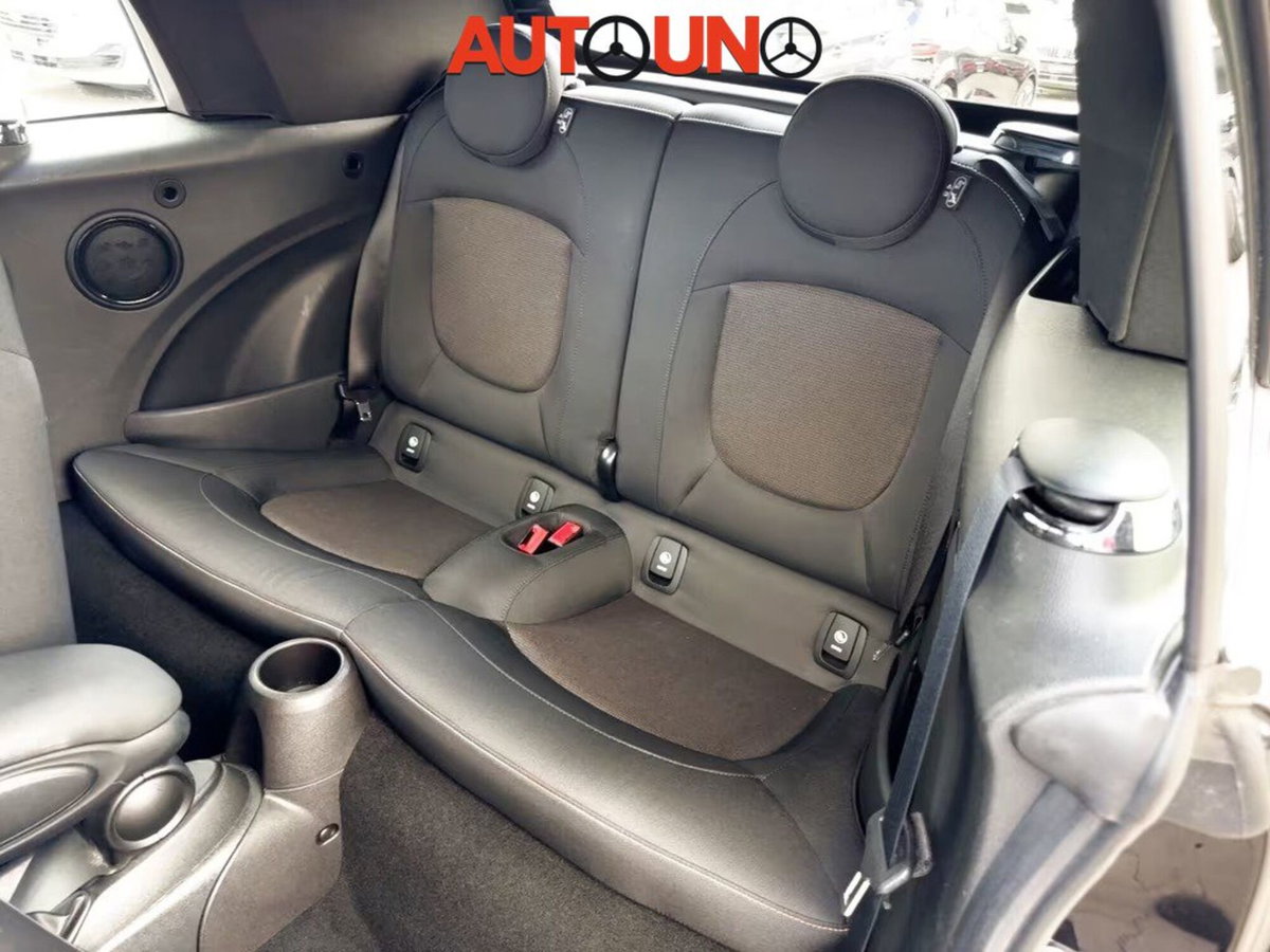 MINI Mini Cabrio 1.5 One Cabrio (18)