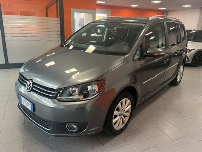 Volkswagen Touran 2.0 TDI 140 CV DSG Highline (3)