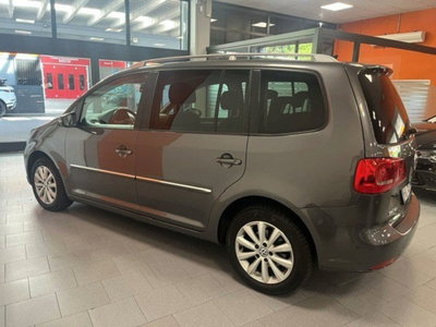Volkswagen Touran 2.0 TDI 140 CV DSG Highline (5)