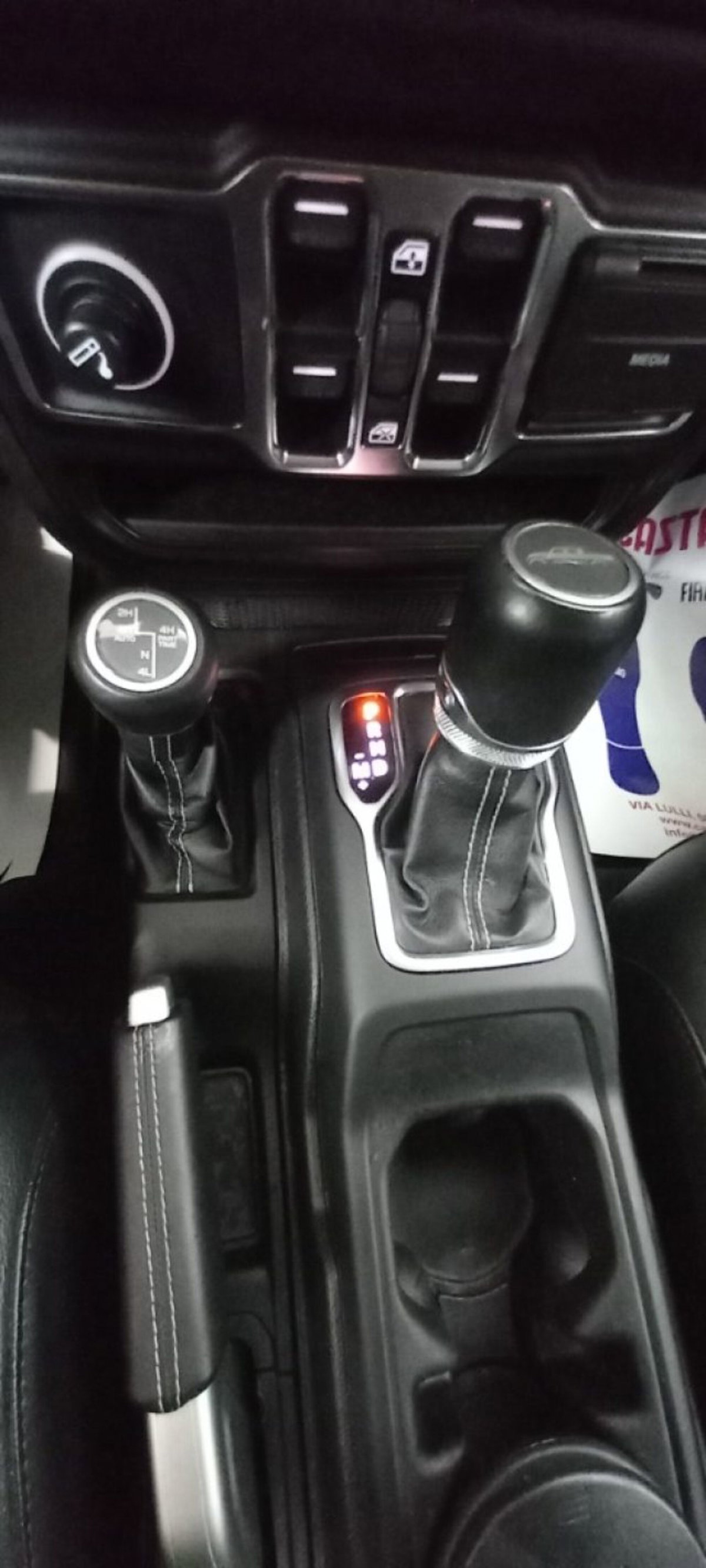Jeep Gladiator 3.0 Diesel V6 Overland (16)