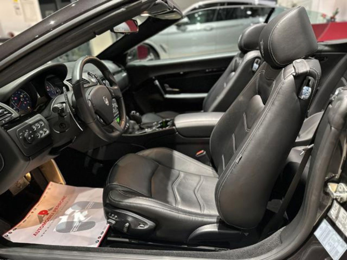 Maserati Grancabrio 4.7 V8 Sport (14)