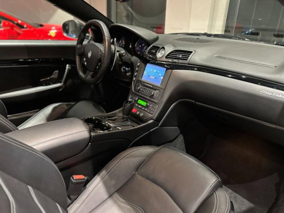 Maserati Grancabrio 4.7 V8 Sport (17)