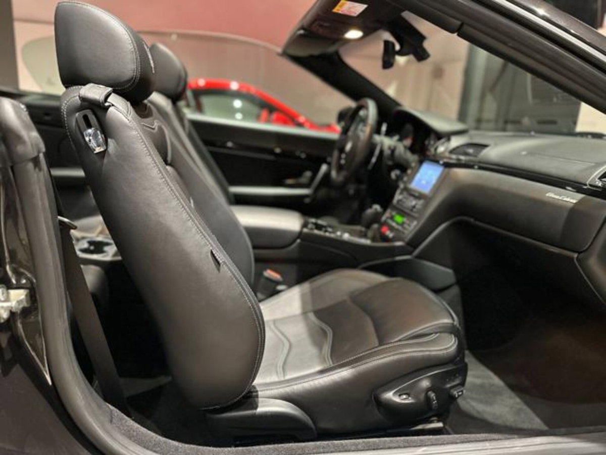 Maserati Grancabrio 4.7 V8 Sport (18)