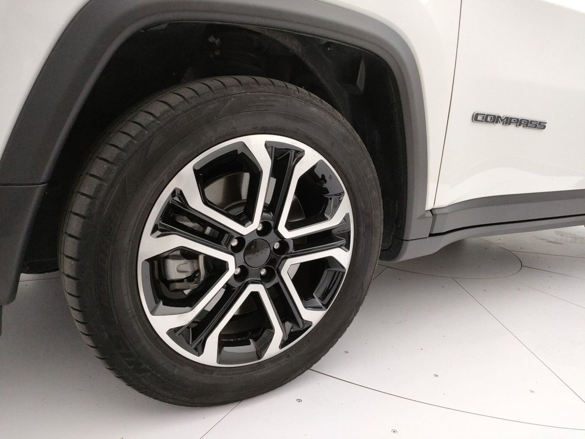 Jeep Compass 1.3 T4 190CV PHEV AT6 4xe Limited (10)
