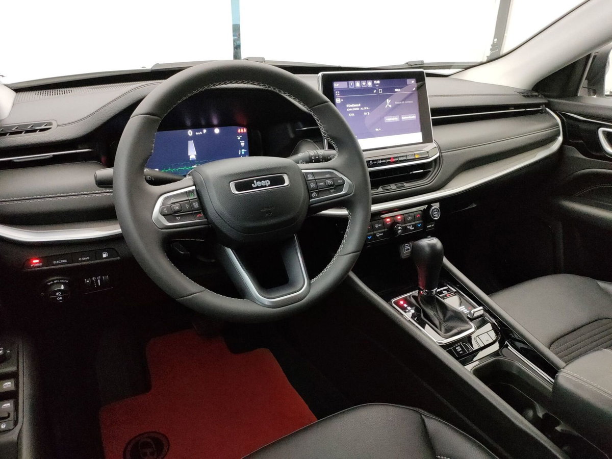 Jeep Compass 1.3 T4 190CV PHEV AT6 4xe Limited (9)