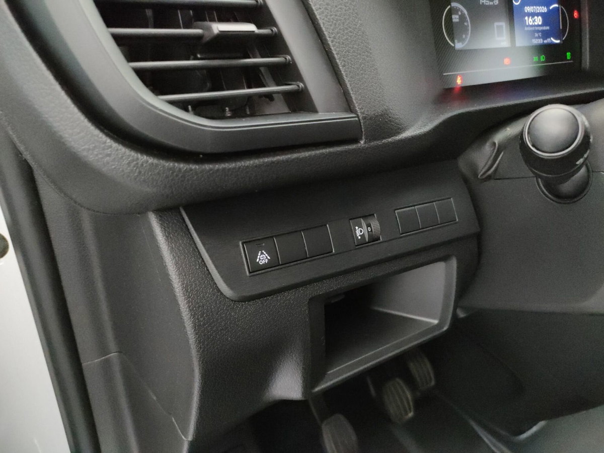Peugeot Expert Furgone long 2.0 Bluehdi 140cv S&S (11)