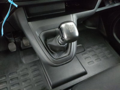 Peugeot Expert Furgone long 2.0 Bluehdi 140cv S&S (15)