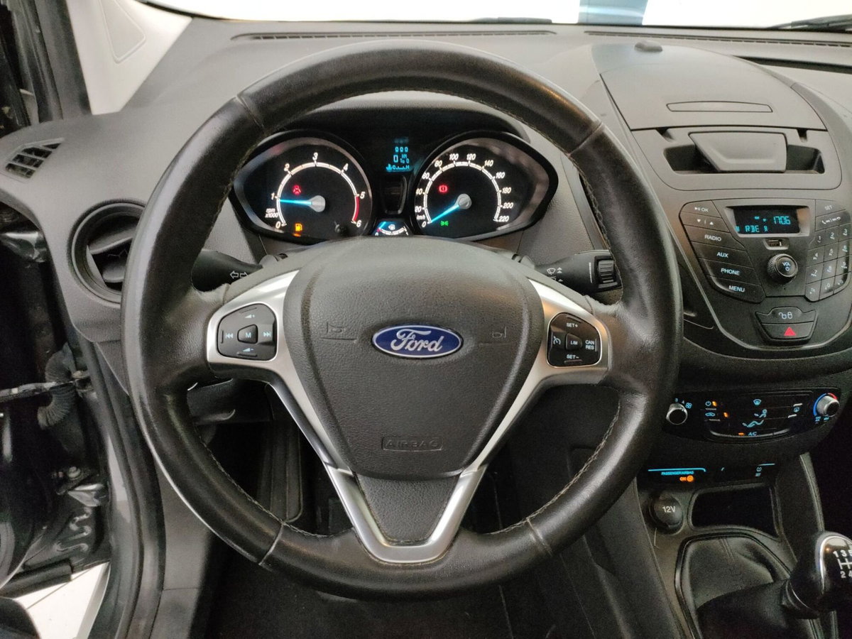 Ford Tourneo Courier 1.5 TDCI 95 CV Plus (13)