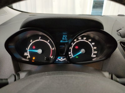 Ford Tourneo Courier 1.5 TDCI 95 CV Plus (14)