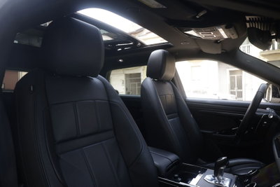 Land Rover Range Rover Evoque 2.0D I4 204 CV AWD Auto R-Dynamic (4)