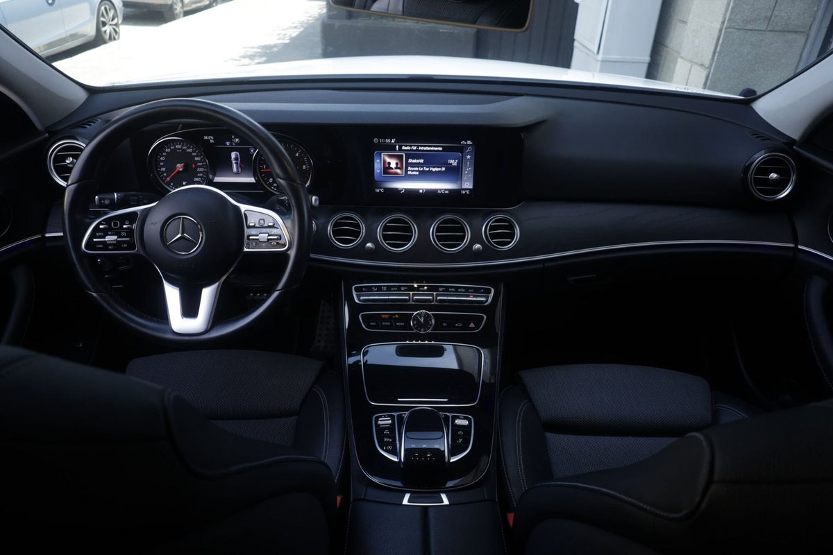 Mercedes-Benz Classe E Station Wagon 220 d 4Matic Auto Premium Plus (2)