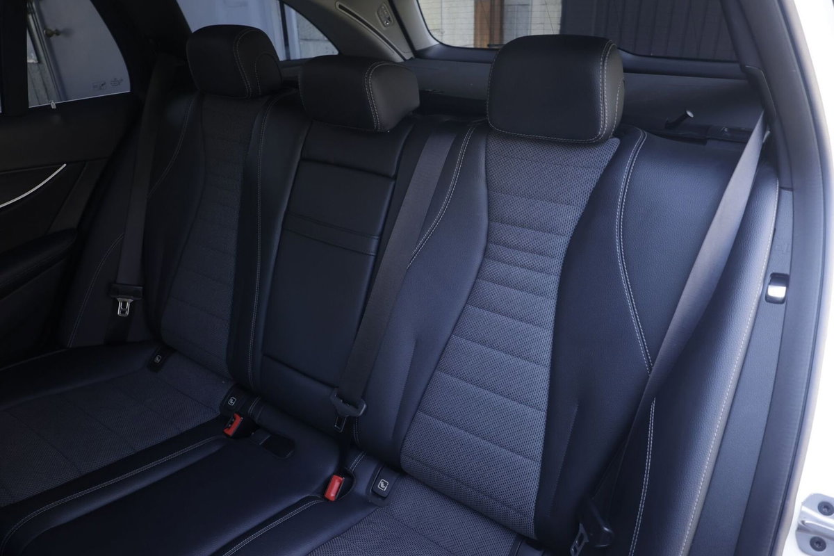 Mercedes-Benz Classe E Station Wagon 220 d 4Matic Auto Premium Plus (3)