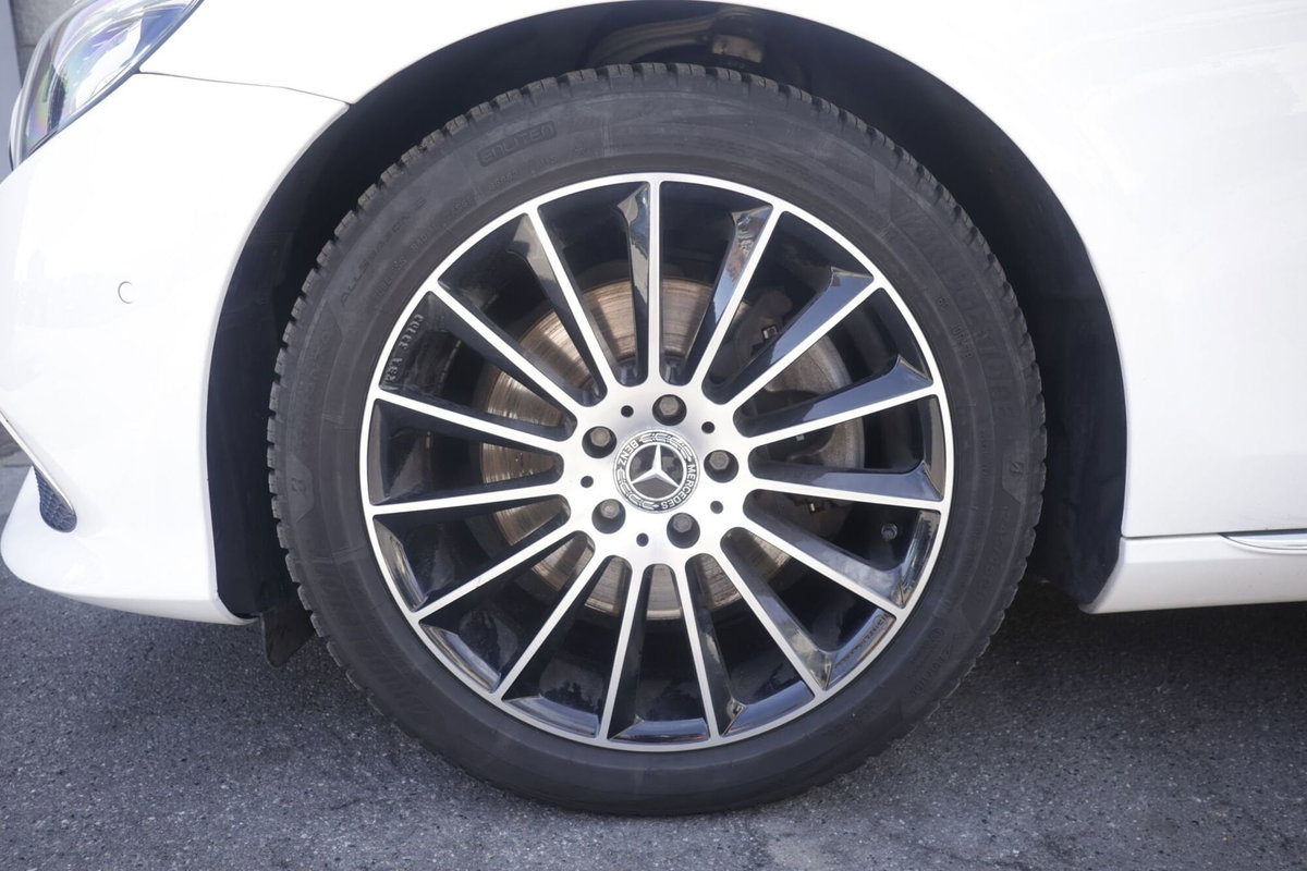 Mercedes-Benz Classe E Station Wagon 220 d 4Matic Auto Premium Plus (5)