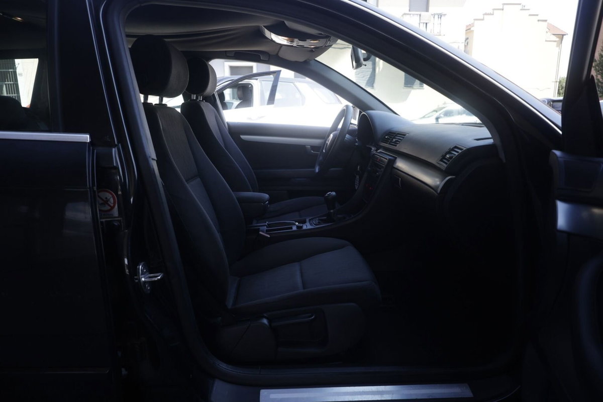 Audi A4 Avant 2.0 16V TDI multitr. Top (10)
