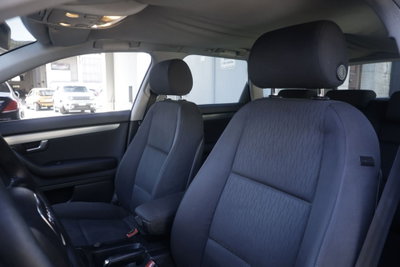 Audi A4 Avant 2.0 16V TDI multitr. Top (16)