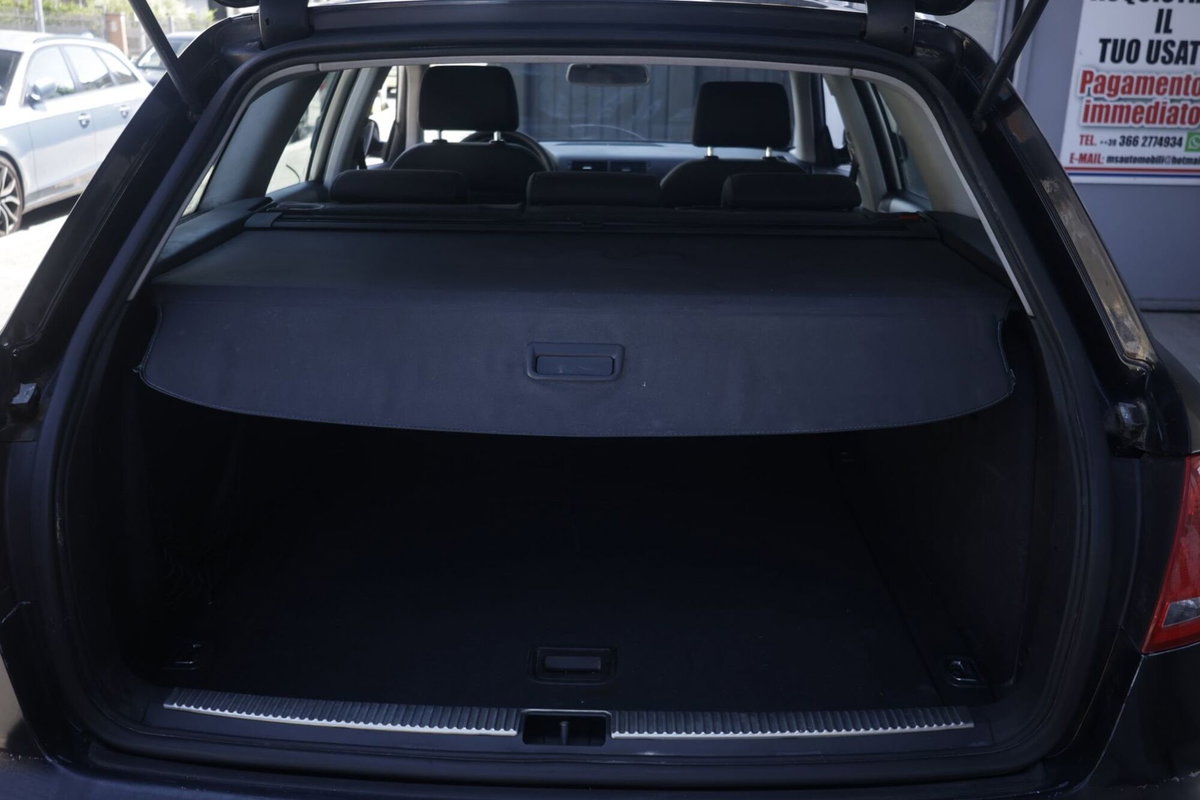 Audi A4 Avant 2.0 16V TDI multitr. Top (18)