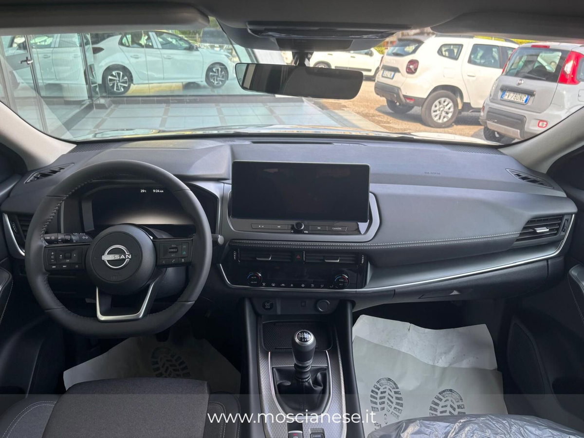 Nissan Qashqai 1.3 mhev N-Connecta 2wd 140cv (8)