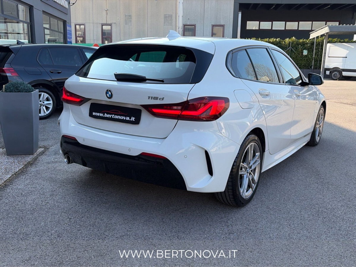 BMW Serie 1 5p. 116d 5p. Msport (4)