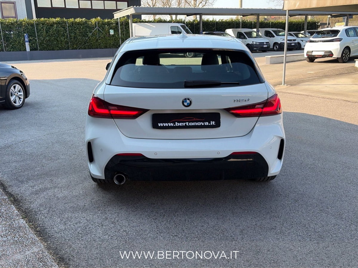 BMW Serie 1 5p. 116d 5p. Msport (5)