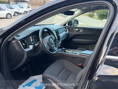 Volvo XC60 B4 (d) AWD Geartronic Momentum Pro (11)