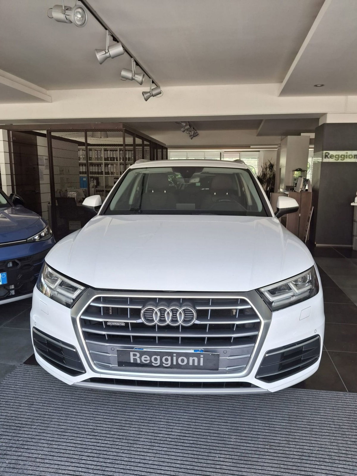 Audi Q5 40 TDI quattro S tronic S line plus (2)
