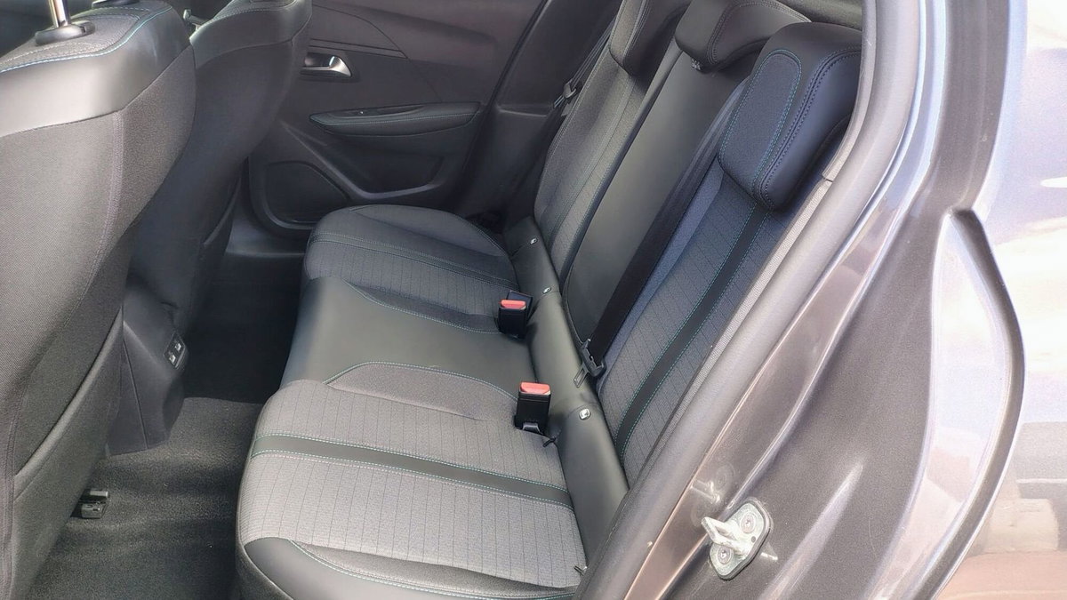 Peugeot 208 PureTech 100 Stop&Start 5 porte Allure (12)