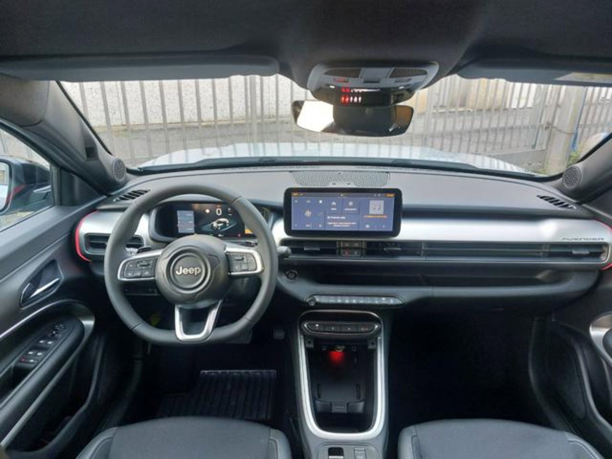 Jeep Avenger 1.2 turbo Summit fwd 100cv (10)