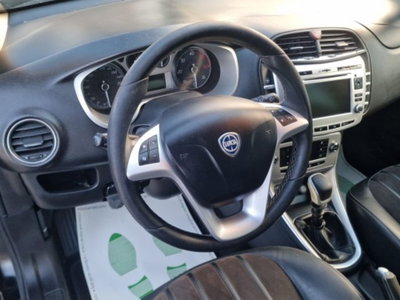 Lancia Delta 1.6 MJT DPF Oro (10)